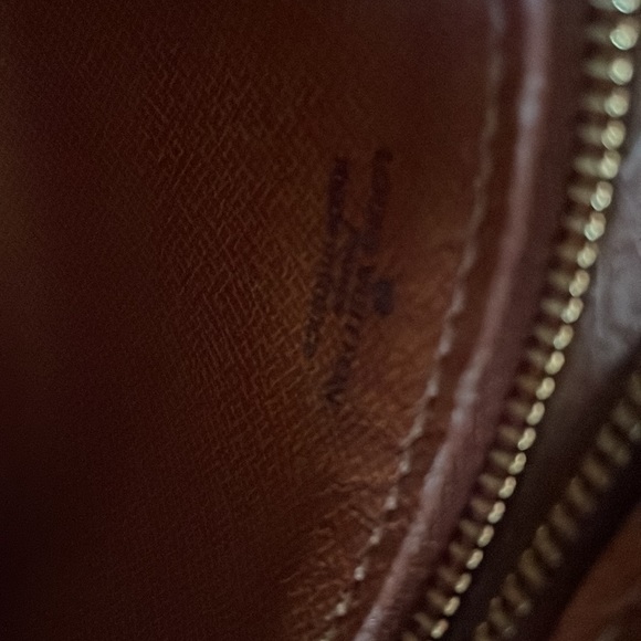 Louis Vuitton Vintage Authentic Handbag - Picture 10 of 16